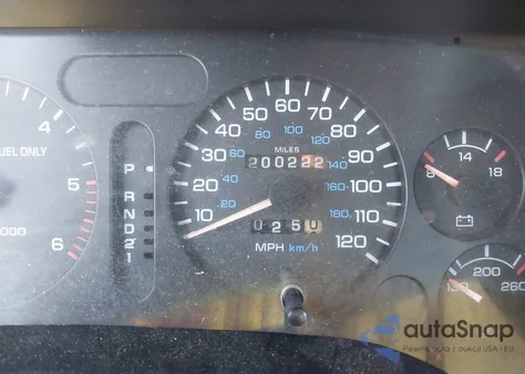 1996 Dodge Ram 1500 z USA, uszkodzony, nr VIN 3B7HC13Y5TG197457